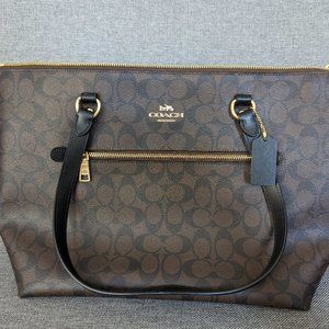 Coach Gallery Tote in Signature Canvas, Gold/Brown Black